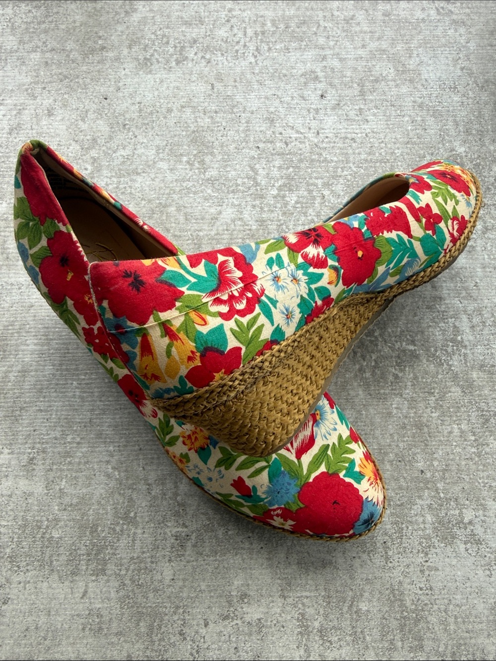 Women’s Vintage Floral Espadrilles Wedge Heels. Beacon Fashion & Fit. Size 7. - Picture 4 of 4